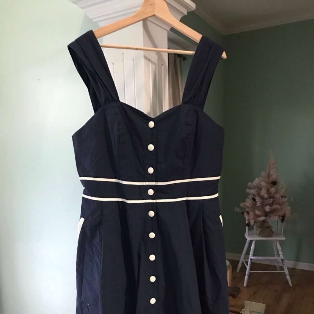 Navy and Cream Sleeveless Summer Retro Dress